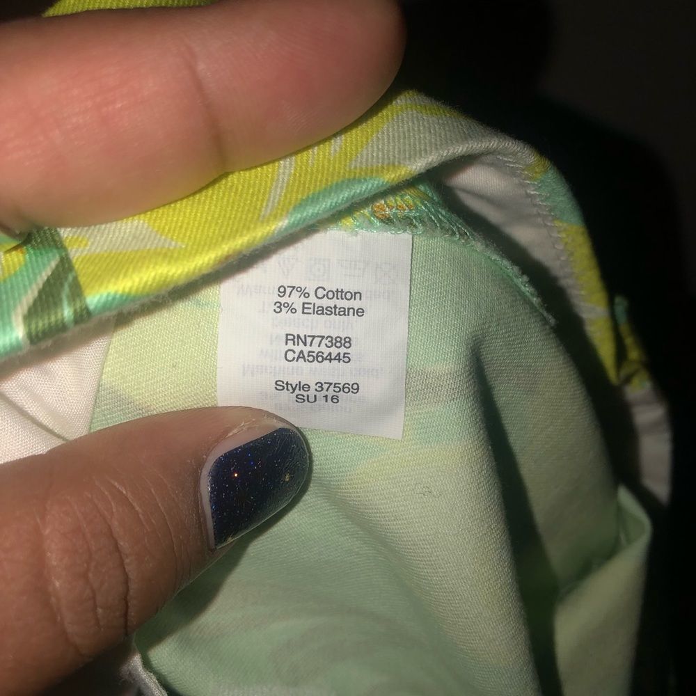 J Crew Factory stretch chino shorts- green floral - Picture 2 of 5
